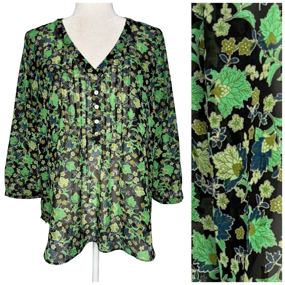 Rose + Olive M Green Floral Chiffon 3/4 Sleeve Blouse Henley V Neck Lightweight